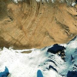 Satellite imagery of Māndêh-ye Ghowchak, AF