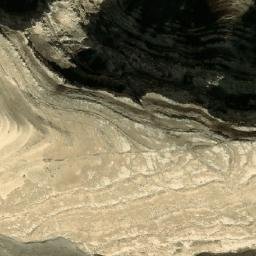 Satellite imagery of Khūlah-ye Alinjak, AF