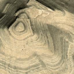 Satellite imagery of Khūlah-ye Alinjak, AF