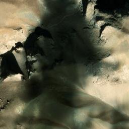 Satellite imagery of Qulah Tōp, AF