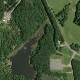 Satellite imagery of Fincher Bluff, US