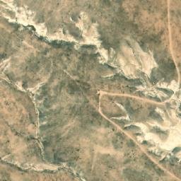 Satellite imagery of Ţaraq Şawwānat al Ḩasw, SY
