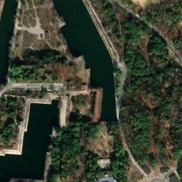 Satellite imagery of Osaka Castle, JP