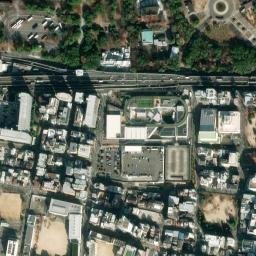 Satellite imagery of Osaka Castle, JP