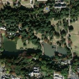 Satellite imagery of 奈良公園, JP