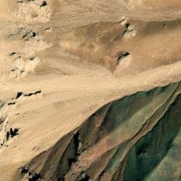 Satellite imagery of Pas Qōlak, AF