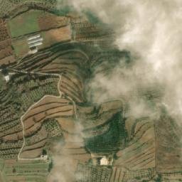 Satellite imagery of Dhour Oum Makhoul, LB