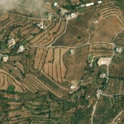 Satellite imagery of Dhour Oum Makhoul, LB