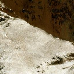 Satellite imagery of Qarah Tōp, AF