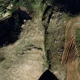 Satellite imagery of Tallet Aarbayé, LB