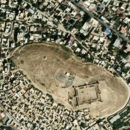 Satellite imagery of Tapah-ye Kulōlah Pushtah, AF