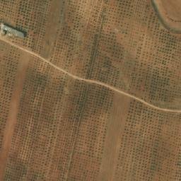Satellite imagery of Ḑahrat Ḩamad, SY