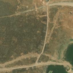 Satellite imagery of Ḑahrat Ḩamad, SY