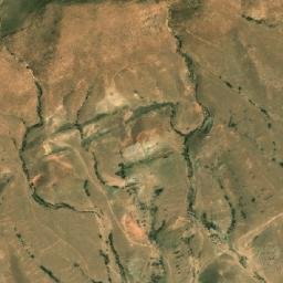 Satellite imagery of Doukane Chenoufia, TN
