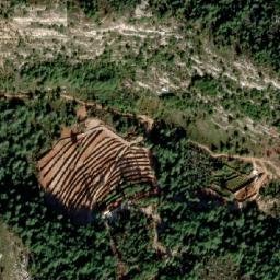 Satellite imagery of Esh Shittah, LB