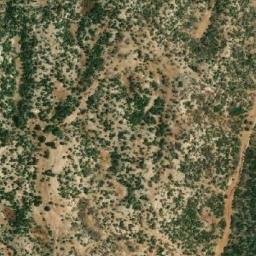 Satellite imagery of Jouret el Ghamîqa, LB