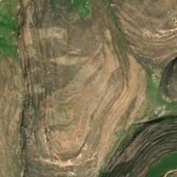 Satellite imagery of Tallet Hlaït, LB