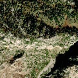 Satellite imagery of Kahf Dahr ed Dàoulé, LB