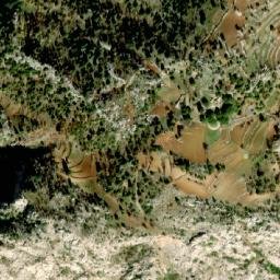 Satellite imagery of Kahf Dahr ed Dàoulé, LB