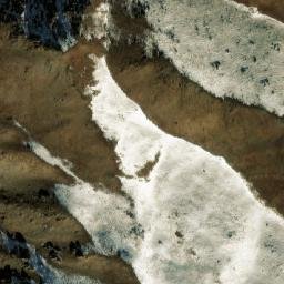 Satellite imagery of Khūlah-ye Distāsak, AF
