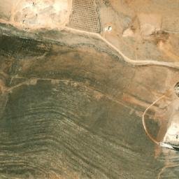 Satellite imagery of Shumays Sarj al Qawāmī‘, SY
