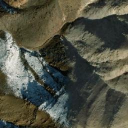 Satellite imagery of Kamlī Ghās̲h̲ē, AF
