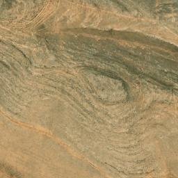 Satellite imagery of Shumays Sarj al Qawāmī‘, SY