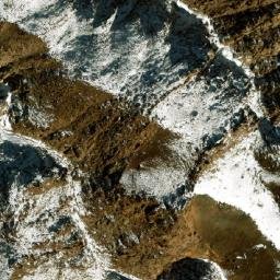 Satellite imagery of Tōr Kanḏow, AF