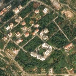 Satellite imagery of Qalaat el Kharroubé, LB