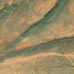 Satellite imagery of Râs Aaqâb ed Darouîch, LB