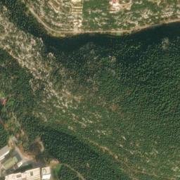 Satellite imagery of Dahr es Snoûbar, LB