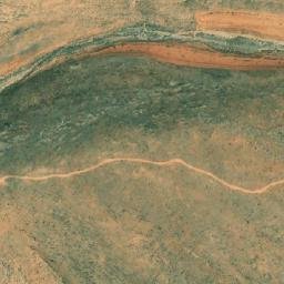 Satellite imagery of Râs Aaqâb ed Darouîch, LB