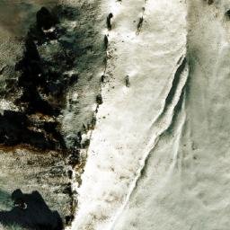 Satellite imagery of Kōh-e Sar-e Pōrī, AF