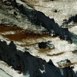 Satellite imagery of Kōh-e Sar-e Pōrī, AF