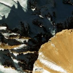 Satellite imagery of Kōh-e Sar-e Pōrī, AF