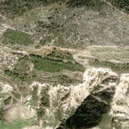 Satellite imagery of El Harîq, LB