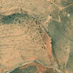 Satellite imagery of Chmîs Oum Aadâm, LB