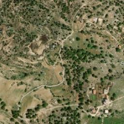 Satellite imagery of Dahrât el Qalaa, LB
