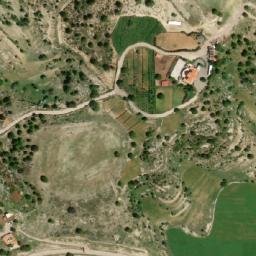 Satellite imagery of Dahrât el Qalaa, LB