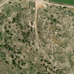 Satellite imagery of Dahrât el Qalaa, LB