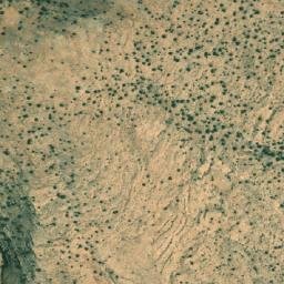 Satellite imagery of Chmîs Oum Aadâm, LB