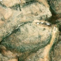 Satellite imagery of El Moustaassi et Tahta, LB