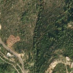 Satellite imagery of Chîr el Ahmar, LB