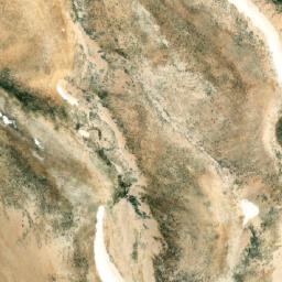 Satellite imagery of El Moustaassi et Tahta, LB