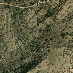 Satellite imagery of Jourer Oum Slaimâne, LB