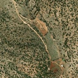 Satellite imagery of Jourer Oum Slaimâne, LB