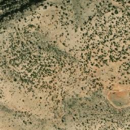 Satellite imagery of Jourer Oum Slaimâne, LB