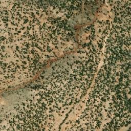 Satellite imagery of Jourer Oum Slaimâne, LB