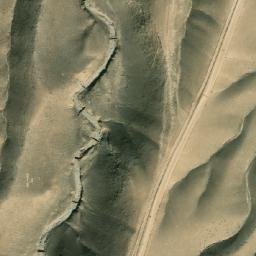 Satellite imagery of Kamrêh Rāghêh, AF