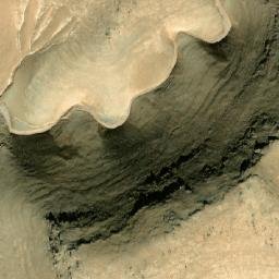 Satellite imagery of Maqial Farah, LB